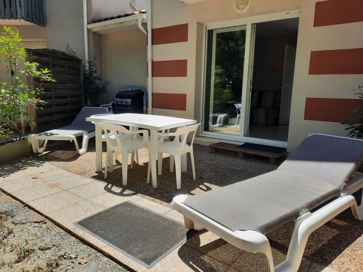 Belle Maisonnette Dans Residence Avec Piscine Сулак-сюр-Мер Екстериор снимка